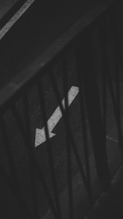 デザイン事務所 探し方 東京 悩み イメージ